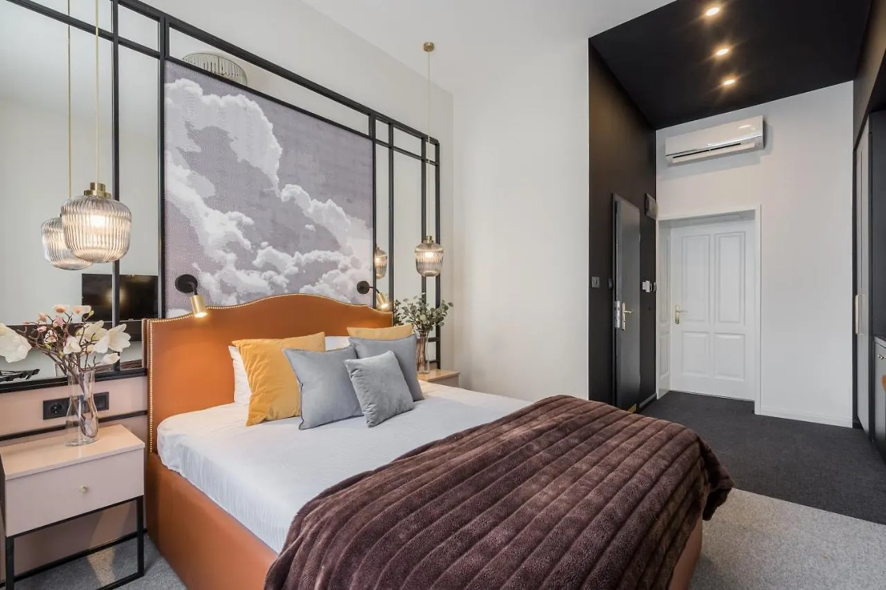 Hotel Astoria Boutique Suites- Best Location By Bqa Budapest