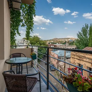 Constant Otel Tiflis