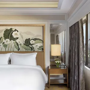 Dusit Thani Manila 5*, San Pedro Makati Filippinerne