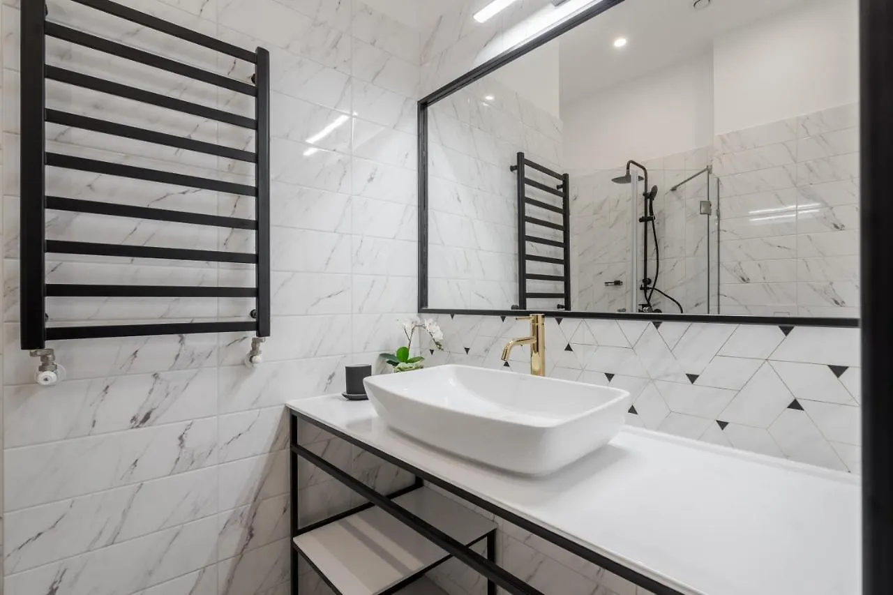 Hotel Astoria Boutique Suites- Best Location By Bqa Budapest Hungary