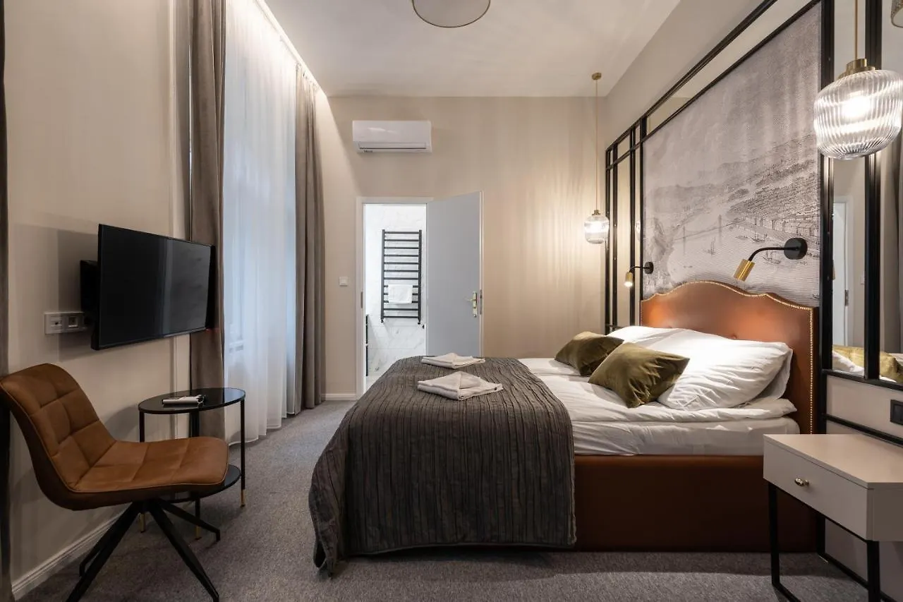 Astoria Boutique Suites- Best Location By Bqa Budapest Hotel