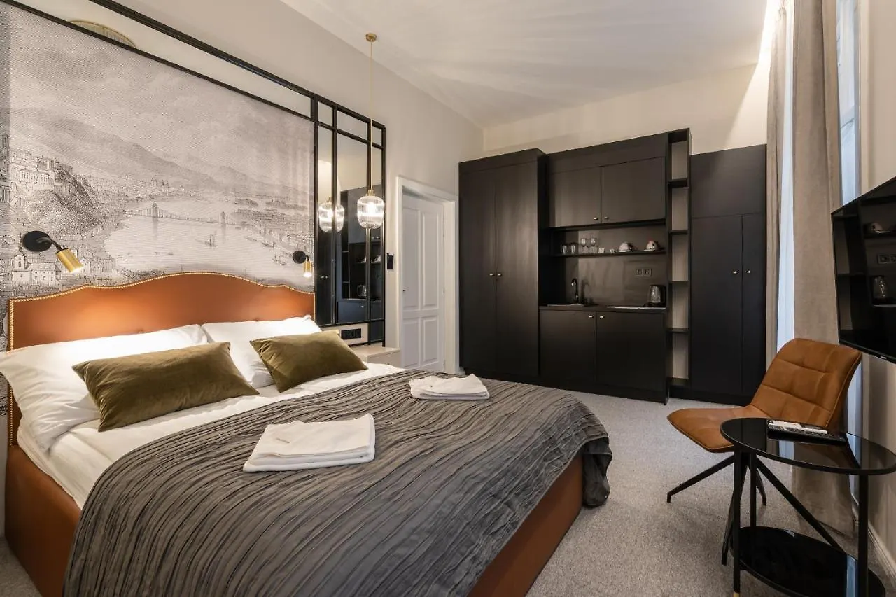 Hotel Astoria Boutique Suites- Best Location By Bqa Budapest