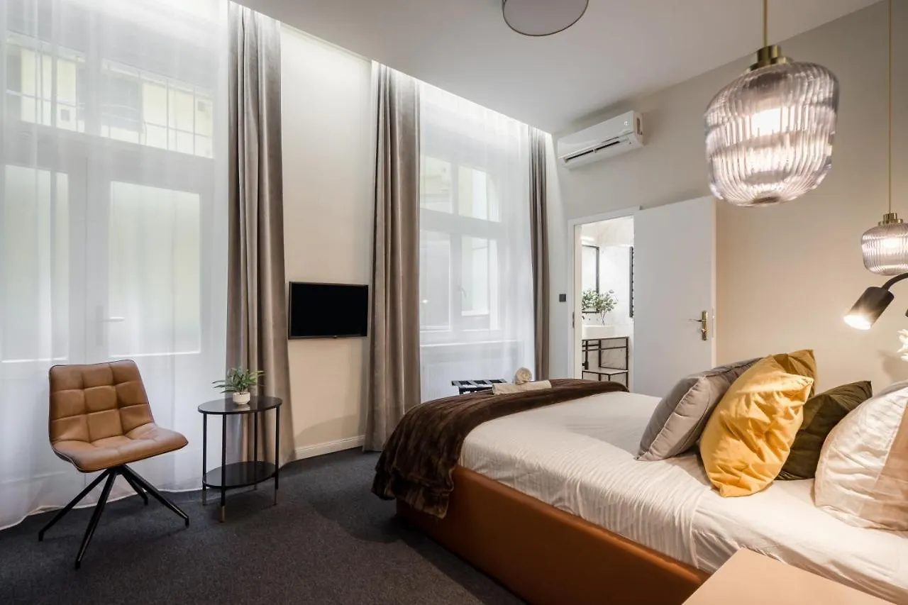 Astoria Boutique Suites- Best Location By Bqa Budapeste
