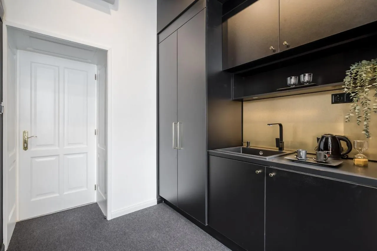 Hotel Astoria Boutique Suites- Best Location By Bqa Budapeste