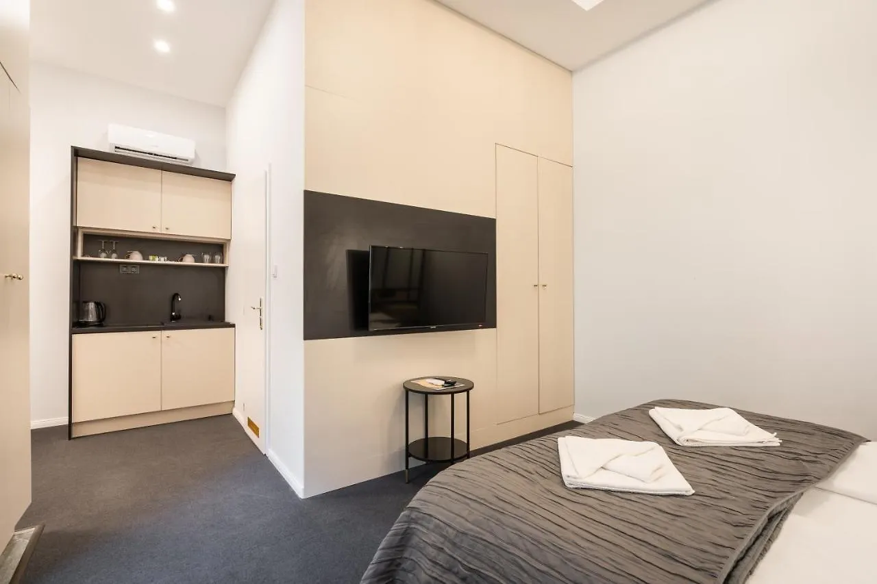 Astoria Boutique Suites- Best Location By Bqa Budapeste 0*,